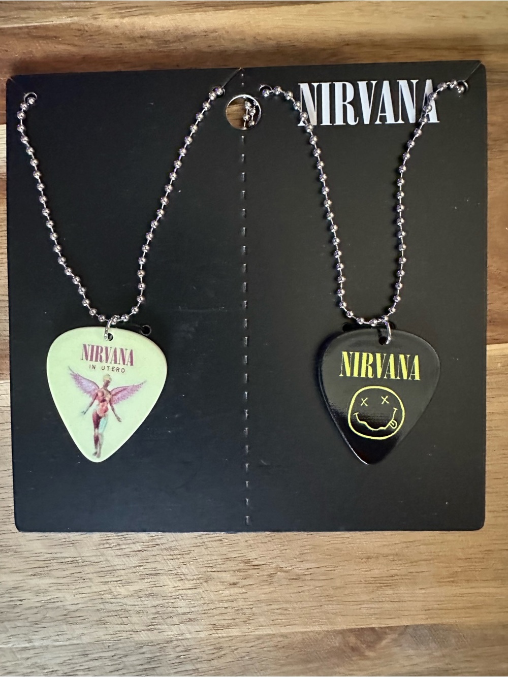 NIRVANA Twin Guitar Pick Necklaces – Black & Yellow 🆕